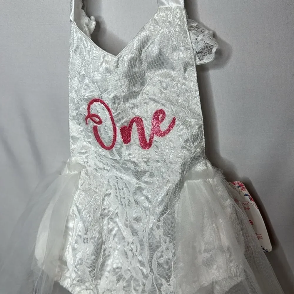 IBTom Castle NWT Cake Smash 1st Birthday Onesie. 12 Months.